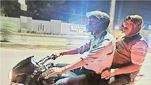 gwalior, Collector reached , city on bike