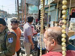 indore, District Administration, sealed firecracker shops 