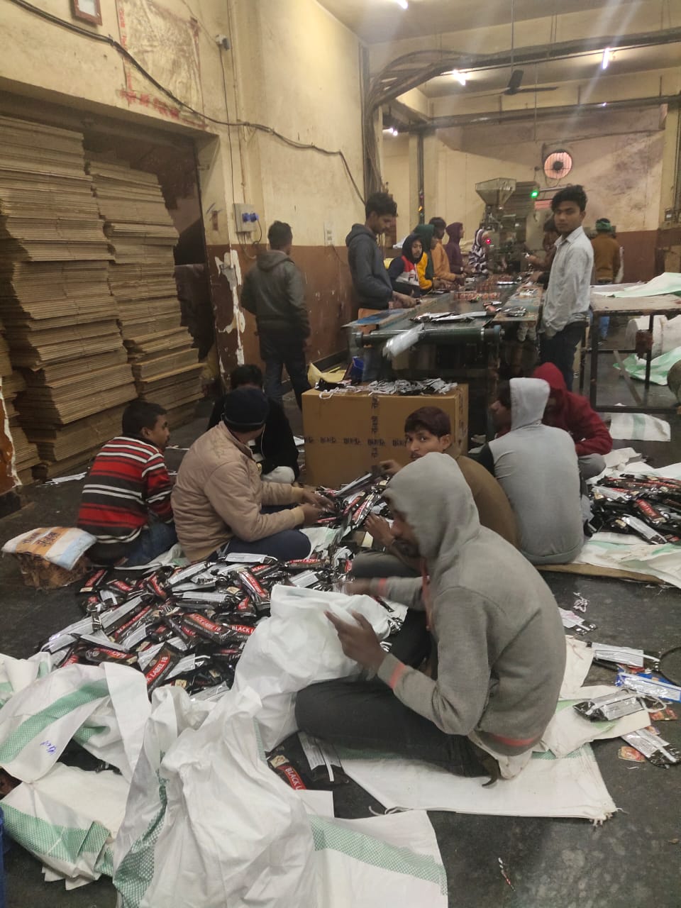bhopal,Three gutkha companies, 100 crore stock raided