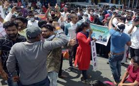 bhopal, Unemployed protest, police chased , using force, more than 50 arrested