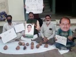 Indore, Congressmen set up, Declavir coconut shop,protest against ,Chief Minister