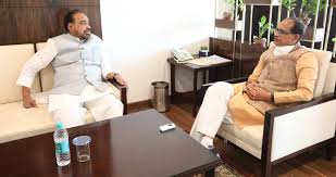 bhopal, Public Works Minister, Gopal Bhargava, discussed tea ,Chief Minister