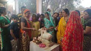 jhabua,  second day ,  devotees made,Nandi idols refreshed 