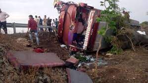 rajgarh,people injured, bus overturned