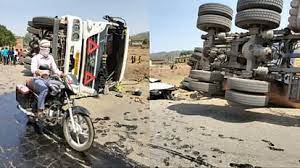 sidhi,  speeding truck overturned ,MP.