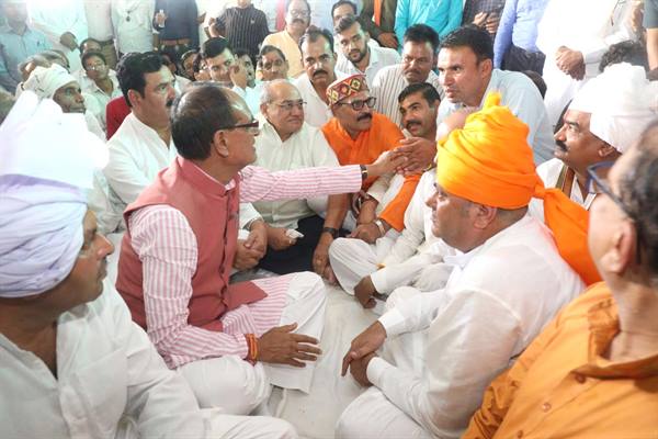 bhopal, centenarians ,Chief Minister Chouhan