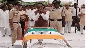 chatarpur, Chief Minister, paid last respect 