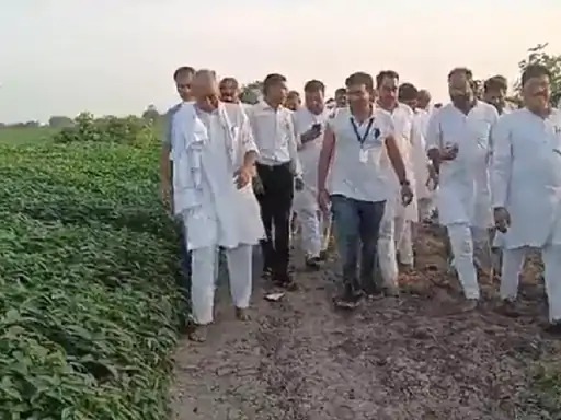 दिग्विजय सिंह ने 18 किलोमीटर की पदयात्रा की