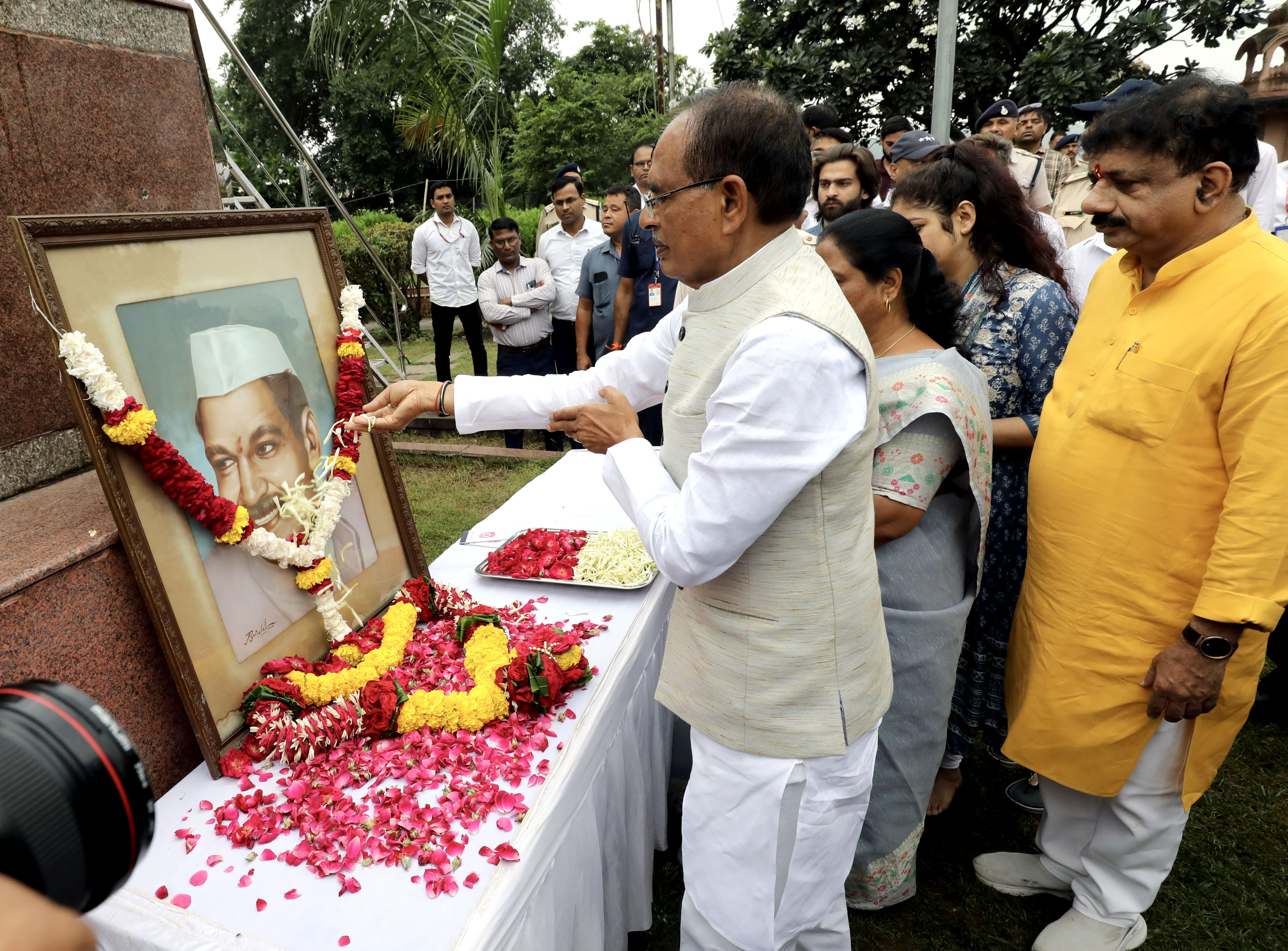  भोपाल की हर गली में उनके कार्यों की झलक मिलती है