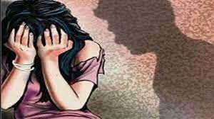 anuppur, Gang raped ,giving lift