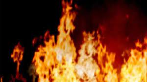 shivpuri,  sudden fire broke out , girl got burnt