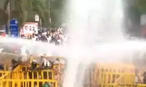 bhopal, Police fired water cannon,Congressmen 