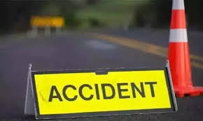 bhopal, Ambulance collides , overtake truck