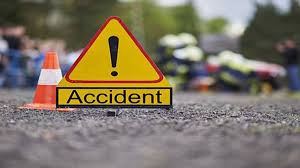 ujjain, 14 people injured , tractor-trolley overturns