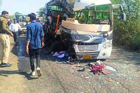sagar, Three killed , bus and truck