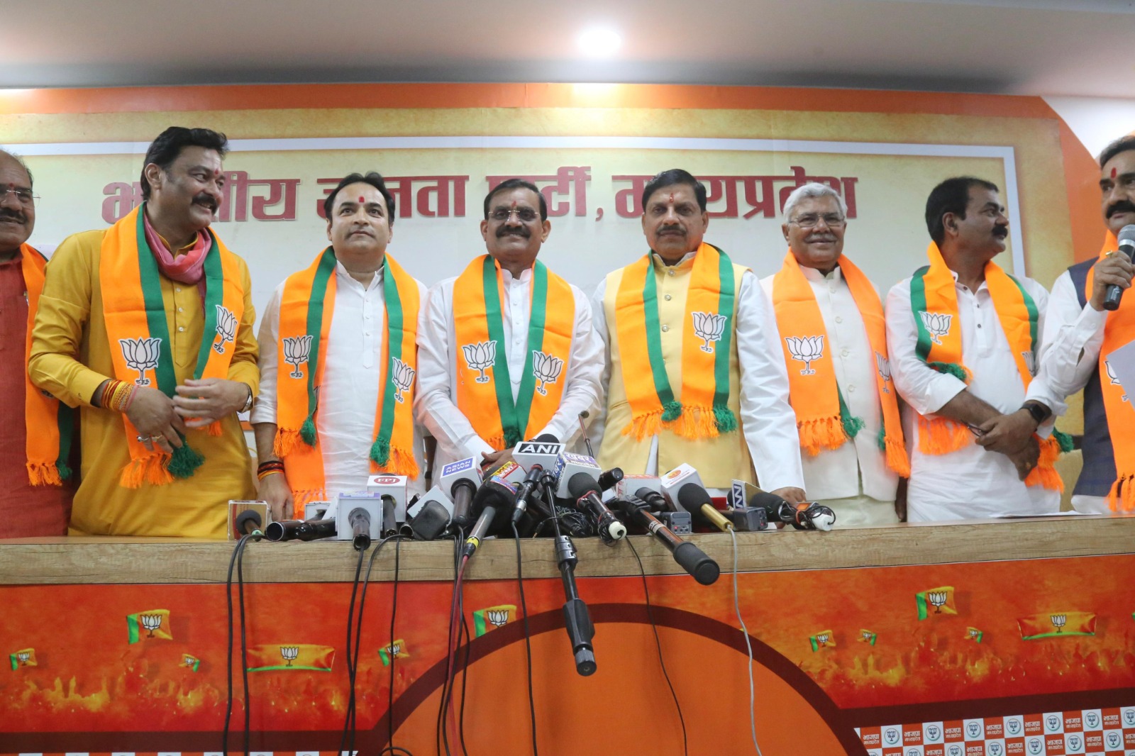 bhopal,former Congress MP , join BJP