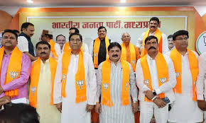bhopal,  Congress MLA , joins BJP