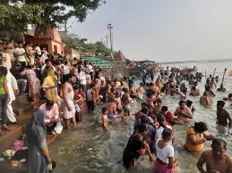bhopal, Devotees take a dip ,Buddha Purnima