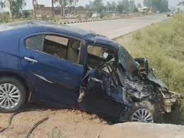 raisen, Uncontrolled car , three killed