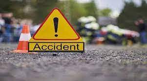 chatarpur, Unknown vehicle ,hits cleaning worker 