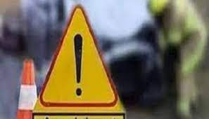 bhopal, Driver dies , tractor overturn 