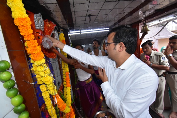 ujjain, City puja  , Collector climbed  