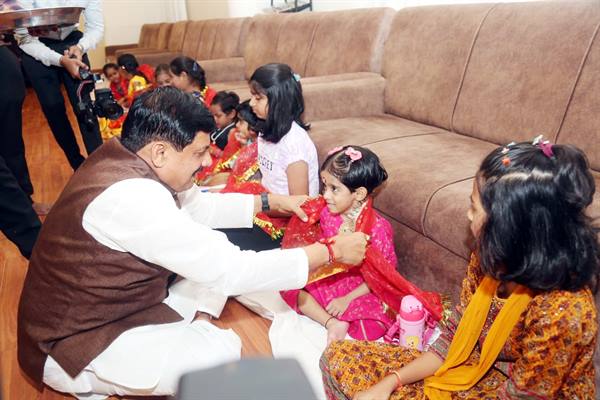 bhopal, Chief Minister, Kanya Puja  