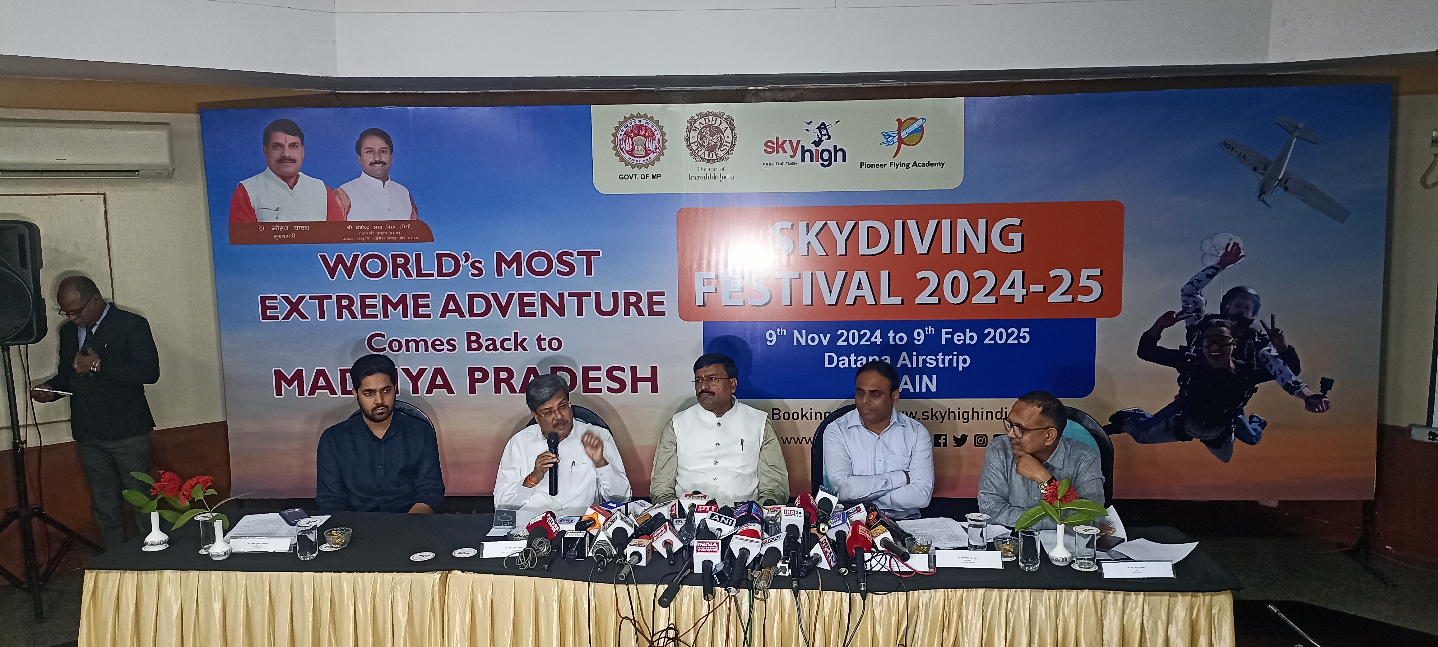 bhopal, Sky diving festival , 9th November