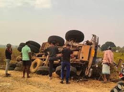 mandla,  dumper full of sand  , driver and helper died