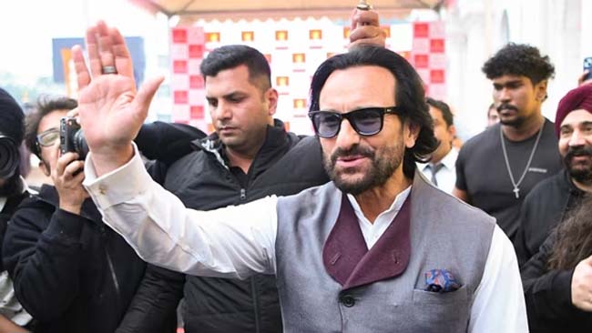 mumbai, Film actor Saif Ali Khan, discharged 