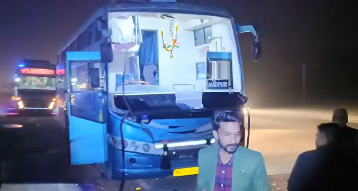  Maihar, drunks, youths, pelt,  stone,  passenger,  bus, NH-30