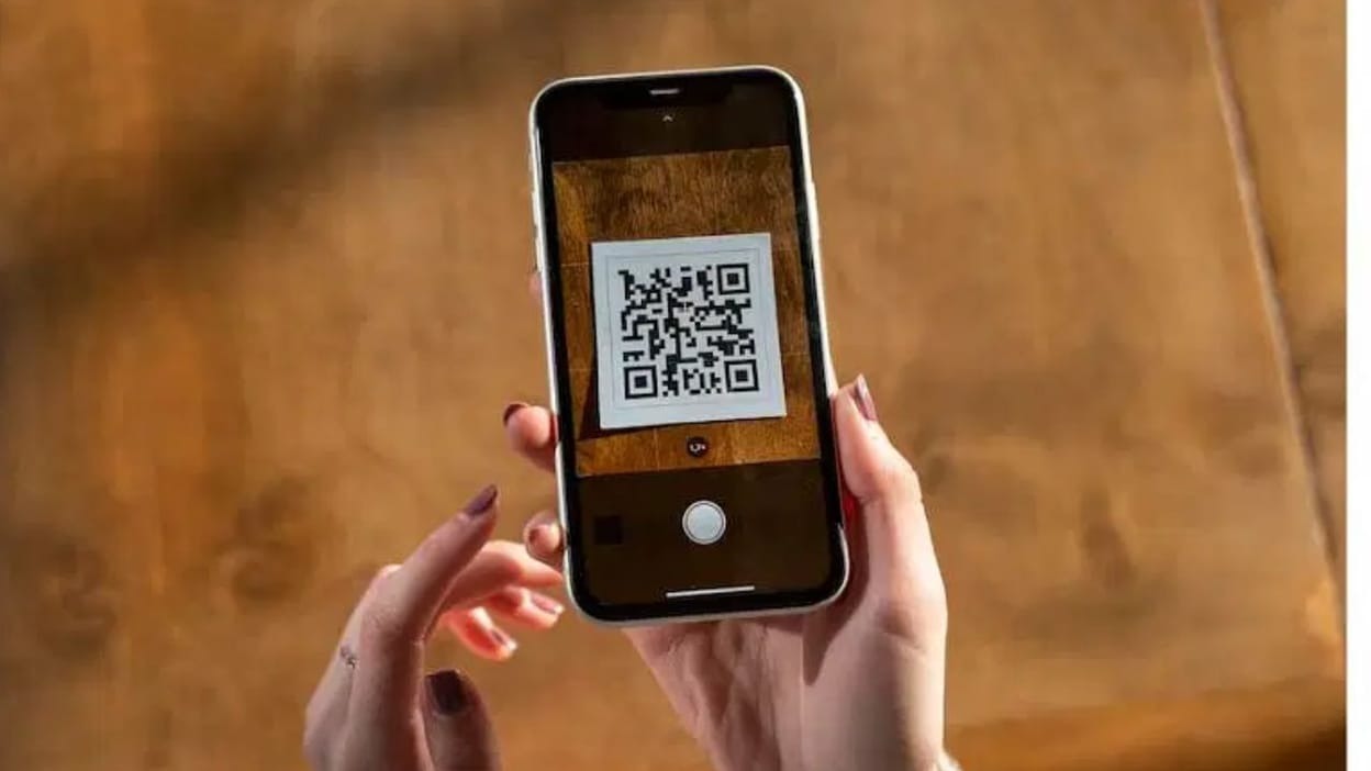  Bhopal , QR, code, installed, offices, public, places, prevent ,cyber, fraud.