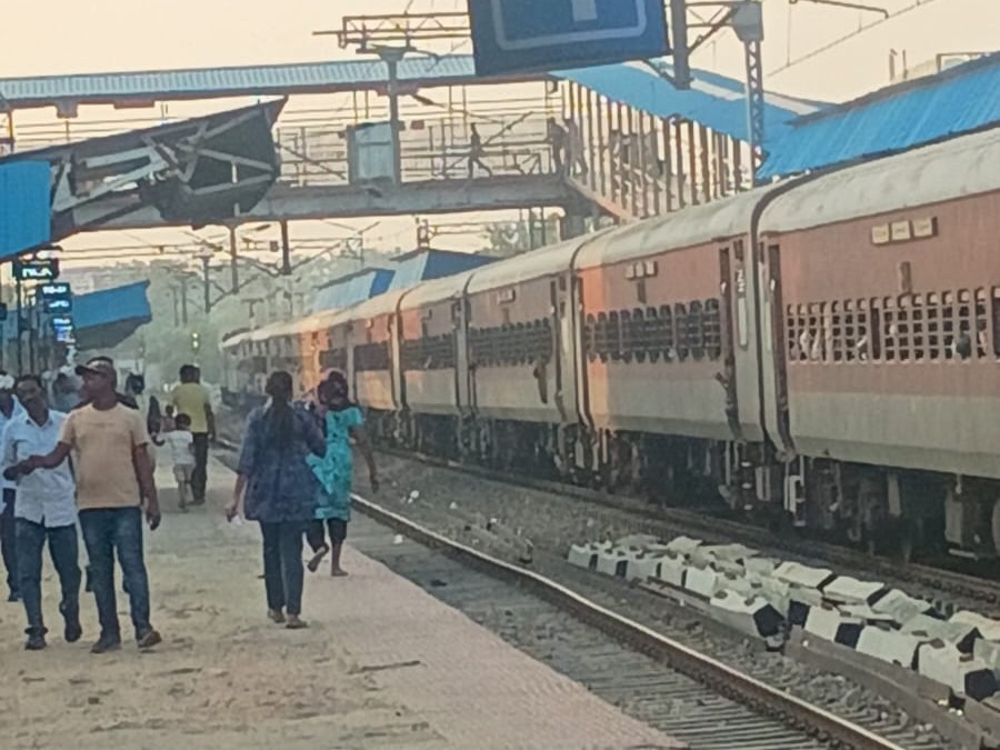 13 MEMU trains cancelled, two days in Raipur, long distance trains also affected