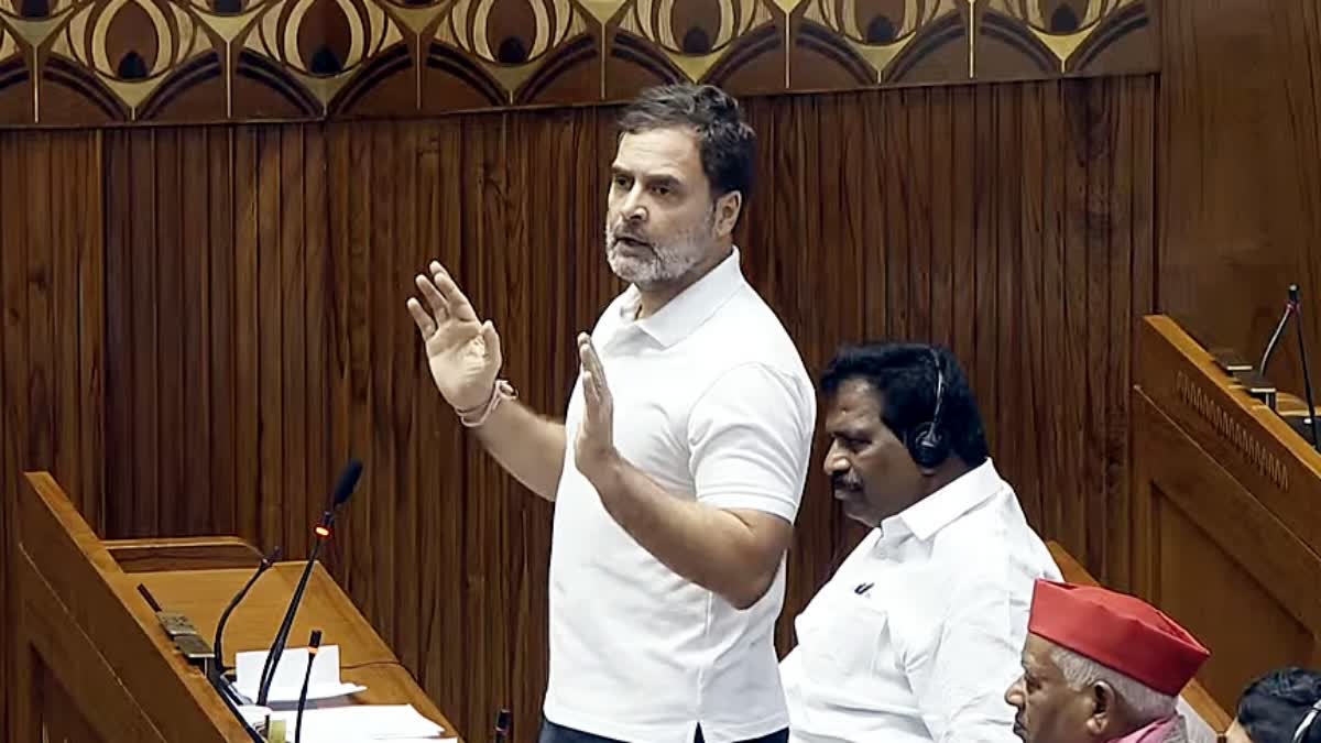 Ruckus in Parliament: Rahul and Kejriwal raise questions on the government