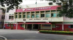 Bihar student, duped  Rs 70,000 , the pretext ,B.Ed admission