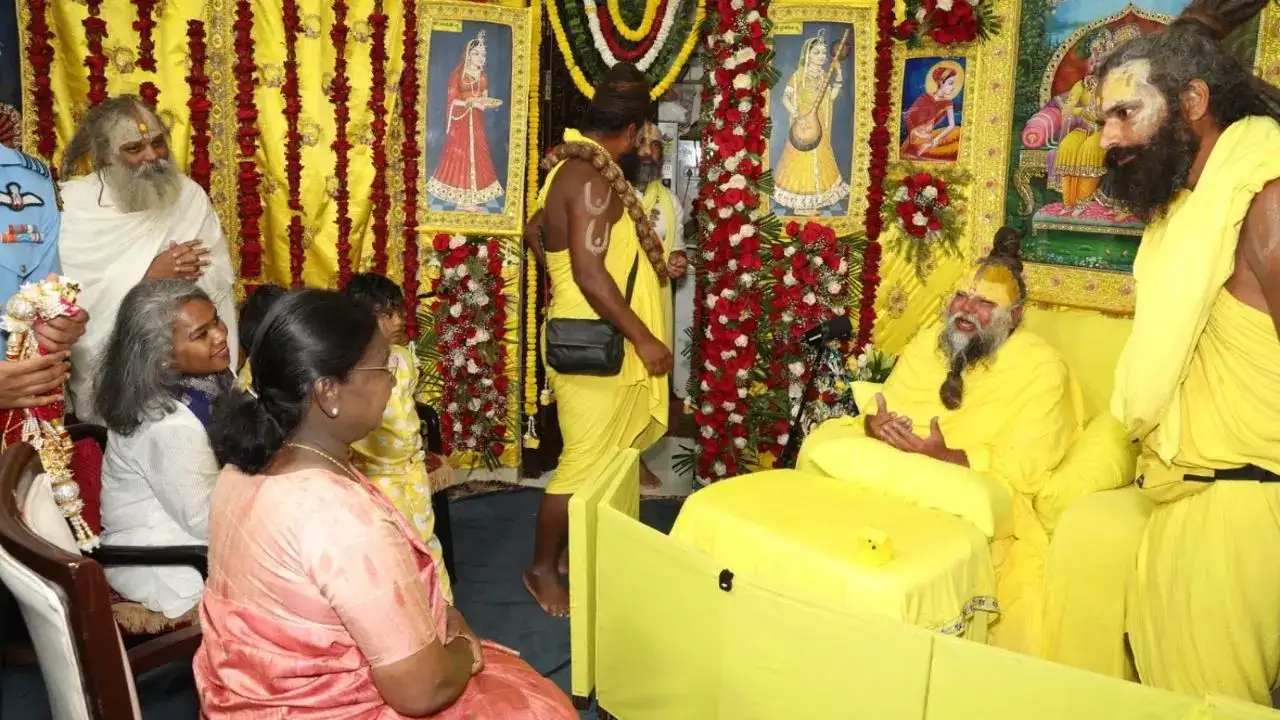 Vrindavan ,President Draupadi Murmu ,t Premanand Maharaj , spiritual discussion