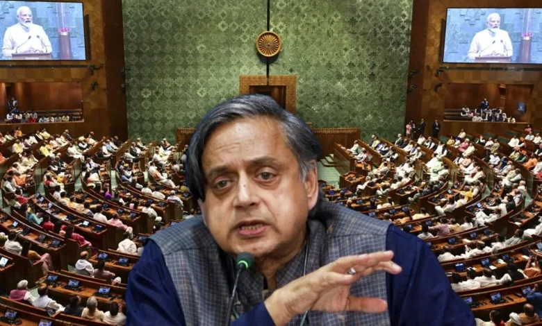 Dehli ,  Shashi Tharoor\