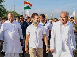 Kerala , CM post ,stirs up; senior leaders meet Sonia Gandhi