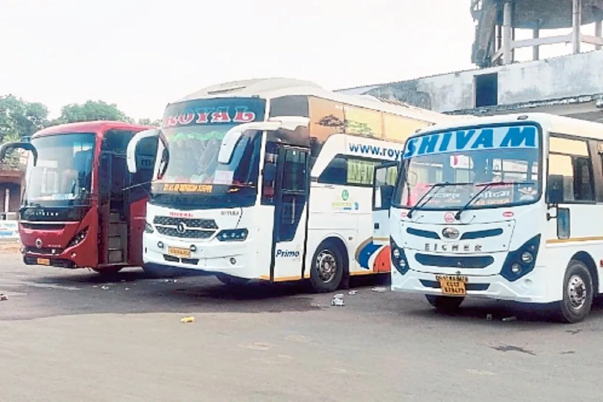 Rajdhani ,bus service halted, Bhopalpatnam passengers , problems