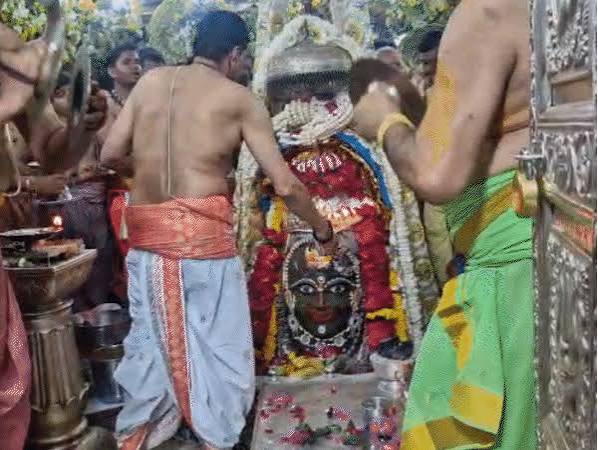 Mahakal Bhasma Aarti: Permission ,mobile number , only once,three months.