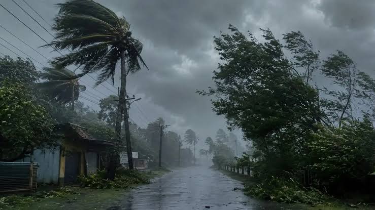 Monsoon advances , Chhattisgarh; rain , states, heatwaves wreak