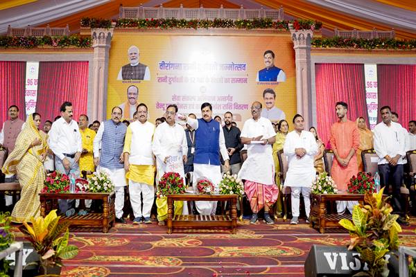 मुख्यमंत्री डॉ मोहन यादव 