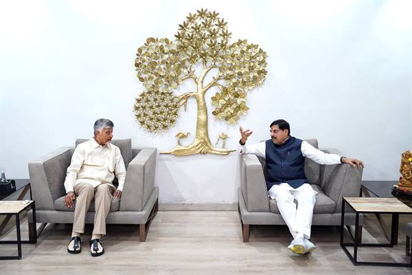 मुख्यमंत्री डॉ मोहन यादव 