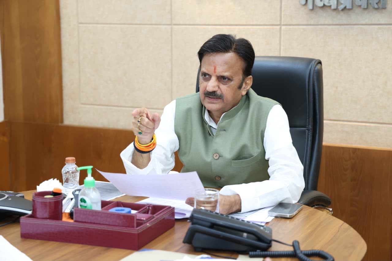 up mukhyamantri rajendra shukla