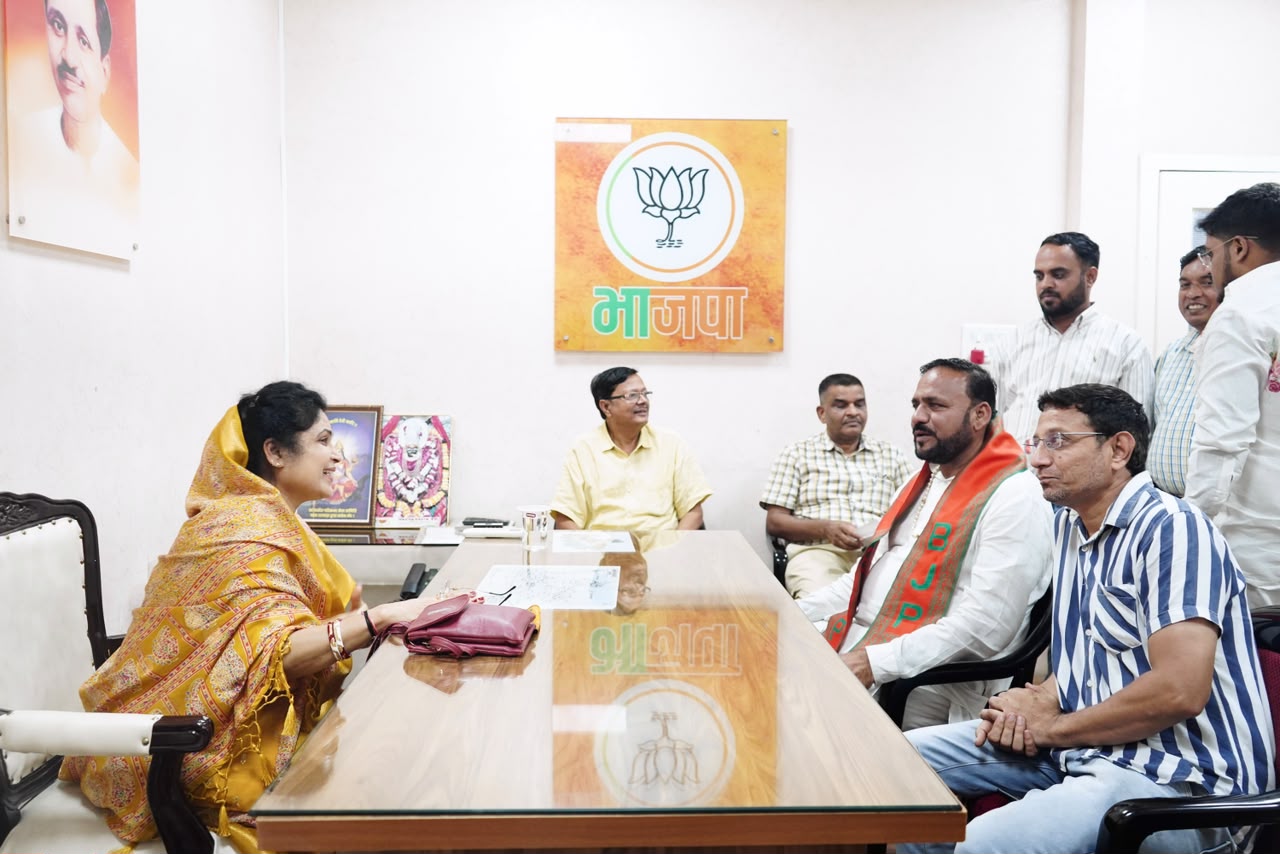 कृष्णा गौर मंत्री