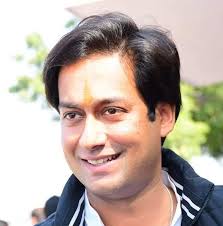 अधिकारियों-कर्मचारियों