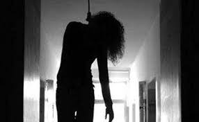 Girl hanged,Shivpuri