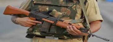 hoshangabad,  crooks ran away, two rifles, cartridges , Pachmarhi