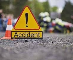 biora, One killed, pickup and tractor collision