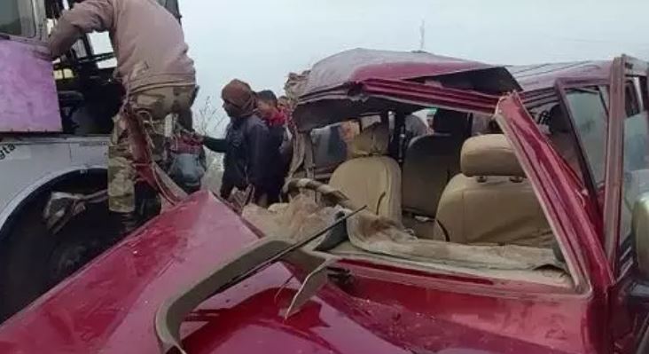 mandsour, One woman killed, 9 injured, truck and jeep collision